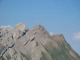Les Parossaz à gauche, la Grande Balmaz au centre et la pointe des Verres à droite depuis la pointe de Merdassier.