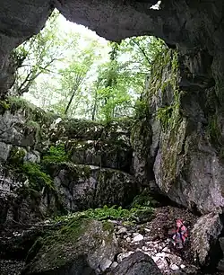 Le gouffre de la Grenade, près de la place forte de Crkvice.
