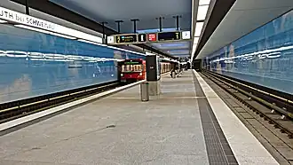 Vue des quais de la station Großreuth bei Schweinau
