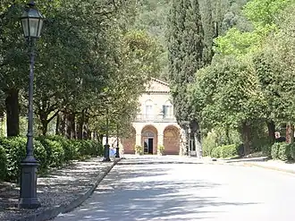 Entrée des thermes de la Grotta Giusti.