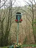 Un oratoire situé dans la forêt du village.