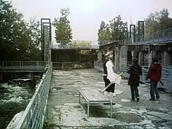 Guide, au site des Moulins