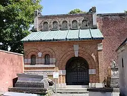 La chapelle de la famille de Berny dans le cimetière communal.