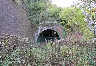 L'extrémité du tunnel condamné de nos jours.