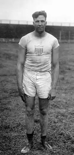 Image illustrative de l’article Gus Pope