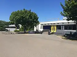 Description de cette image, également commentée ci-après