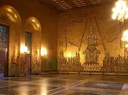 La reine du Mälar, Stockholm, reçoit l'hommage de l'Orient et de l'Occident dans la Salle dorée