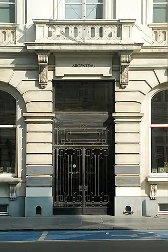 Hôtel des Brasseurs : porte de l'Hôtel d'Argenteau.