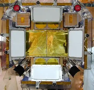L'observatoire spatial de la NASA HETE vu de face (côté instruments)