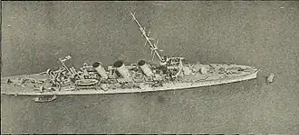 illustration de HMS Undaunted (1914)