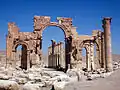 La porte monumentale de Palmyre, point de jonction entre les parties centrale et orientale de la grande colonnade.