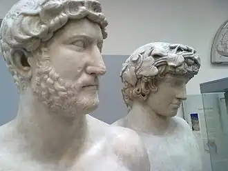 Bustes d'Hadrien et d'Antinoüs au British Museum