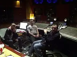 Description de l'image Hallfphoto1.jpeg.