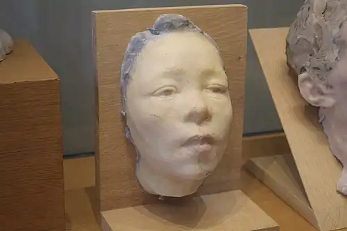 Masque de Hanako, type E (1911), Paris, musée Rodin.