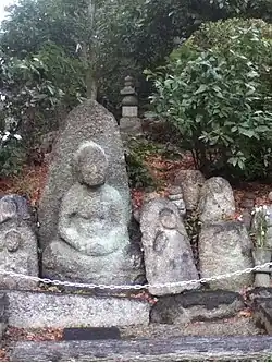 Statues au Hanjūin