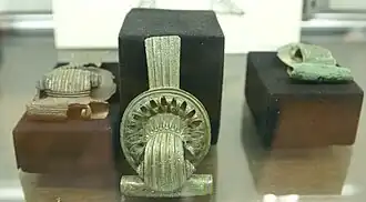 Fibules, dites « à queue de paon », Mont Cabert, Ier siècle