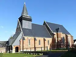 L'église Saint-Mathurin.