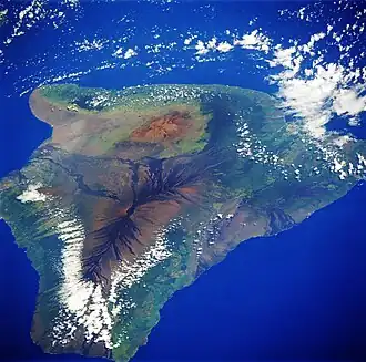 Les îles d'Hawaï sont des volcans de point chaud.