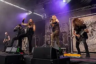 Description de cette image, également commentée ci-après