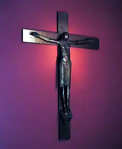 La croix de Helmstedt, fin de la dynastie ottonienne (v. 1060), trésor de la basilique.