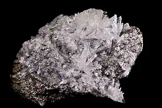 Hémimorphite et Calcite - Jabad Daylan Arabie Saoudite - (9 × 6,5 cm)