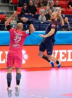 Avec le Paris Saint-Germain.