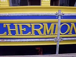 Détails du lettrage arrière, de la poupe.