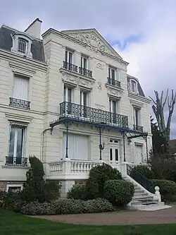 Hôtel particulier,avenue Aristide-Briand.