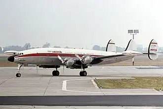 Un Lockheed L-1049 Super Constellation d'Iberia, semblable à celui impliqué dans l'accident