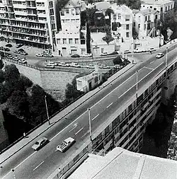 Ancienne photographie de l'immeuble-pont.