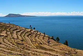 L'île d'Amantaní vue depuis l'île de Taquile