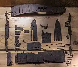 Armature en fer forgé, ancien coffre (dépôt no&nbsp;3)