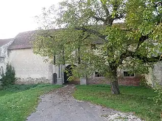Communs du château d'Harcourt.