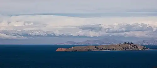 L'Isla de la Luna vue depuis l'Isla del Sol