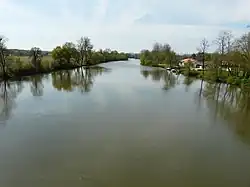 L'Isle en limite de Moulin-Neuf (à gauche) et Le Pizou.