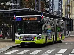 Iveco Urbanway 18, no 709 au terminus de la ligne M1, Bellevue.