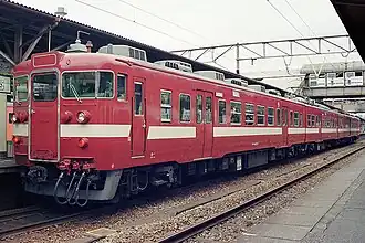 Série 413 livrée rouge