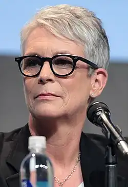 Jamie Lee Curtis interprète Cathy.