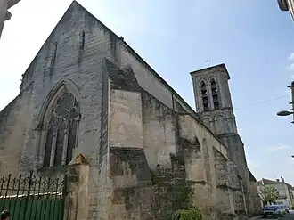 L'arrière et le clocher.