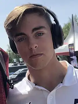 Description de cette image, également commentée ci-après