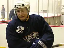 Photographie de Jordin Tootoo avec les Predators de Nashville à l'échauffement.