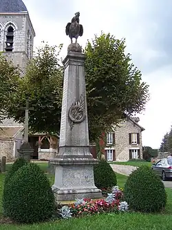 Le monument aux morts.