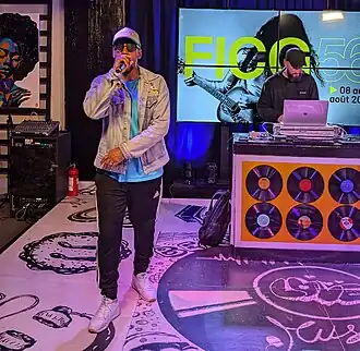 Description de cette image, également commentée ci-après