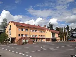 L'école élémentaire.