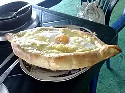 Khatchapouri d'Adjarie.