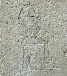 Relief de Khentkaous&nbsp;Ire assise sur le trône avec une couronne de vautour, Ve dynastie, Pyramide de Khentkaous Ire, Gizeh