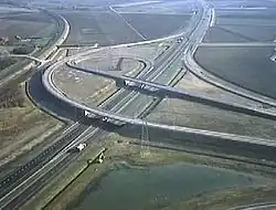 La route européenne 312 à l’échangeur Markiezaat près de Berg-op-Zoom