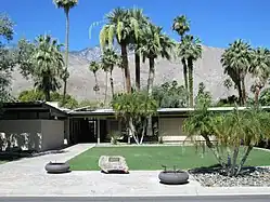 Koerner House (Palm Springs, California)&nbsp;(en) (1947) E. Stewart Williams&nbsp;(en)