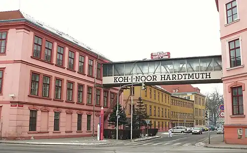 Usine Koh i noor de Budejovice.