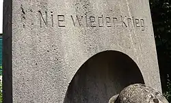 Monument aux morts de Strümpfelbach (détail).